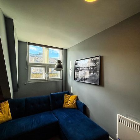 2 Bedroom Apartment In The Heart Of Newcastle - Spacious - Sleeps 7 Exterior photo
